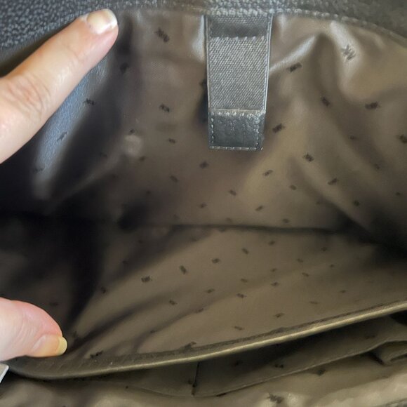 Michael Kors Black Leather Messenger Briefcase With Adjustable Strap & Interior - Picture 6 of 10